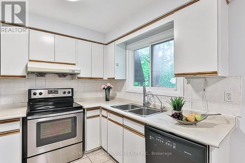 39 Ferrah Street, Markham, ON - Indoor Photo Showing Kitchen With Double Sink