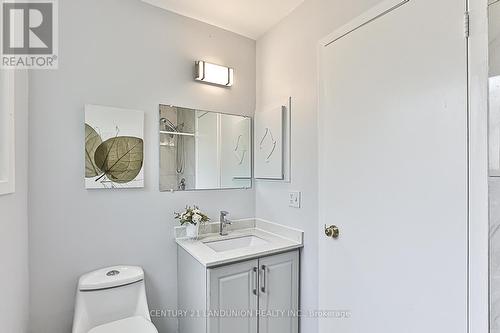 39 Ferrah Street, Markham, ON - Indoor Photo Showing Bathroom