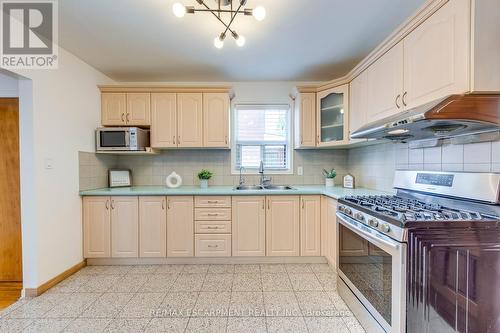95 Dalrymple Drive, Toronto, ON - Indoor Photo Showing Kitchen With Double Sink