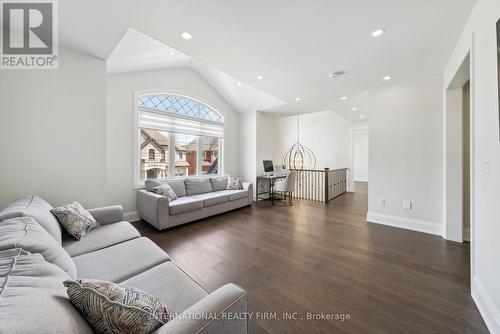 176 First Nations Trail, Vaughan (Kleinburg), ON - Indoor Photo Showing Living Room