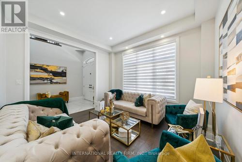 176 First Nations Trail, Vaughan (Kleinburg), ON - Indoor Photo Showing Living Room