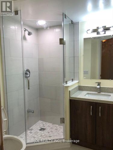 325 - 25 Carlton Street, Toronto, ON - Indoor Photo Showing Bathroom