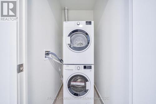 2704 - 65 Mutual Street, Toronto, ON - Indoor Photo Showing Laundry Room