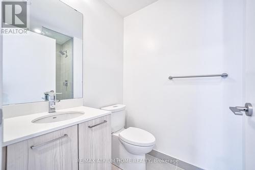 2704 - 65 Mutual Street, Toronto, ON - Indoor Photo Showing Bathroom