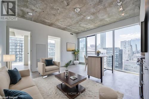 2704 - 65 Mutual Street, Toronto, ON - Indoor Photo Showing Living Room