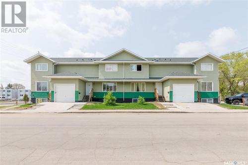 103 T Avenue N, Saskatoon, SK - Outdoor With Facade