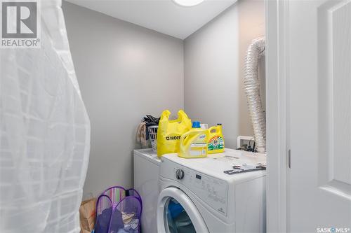103 T Avenue N, Saskatoon, SK - Indoor Photo Showing Laundry Room