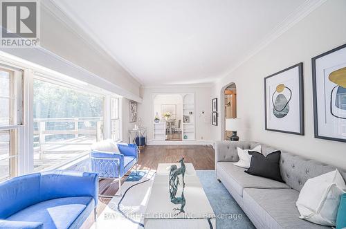 21 Fenwood Heights, Toronto E08, ON - Indoor Photo Showing Living Room