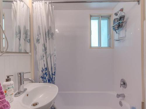 Salle de bains - 3460  - 3462 Rue De Chambly, Montréal (Rosemont/La Petite-Patrie), QC - Indoor Photo Showing Bathroom