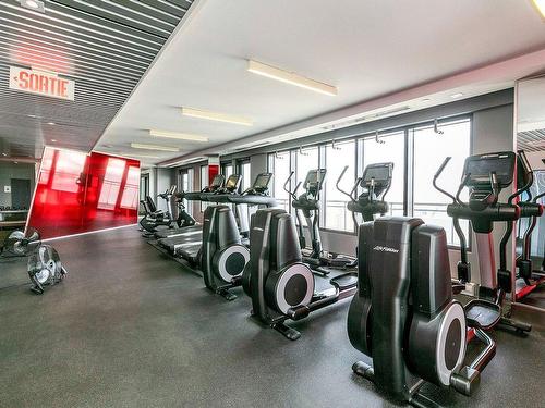 Exercise room - 901-405 Rue De La Concorde, Montréal (Ville-Marie), QC - Indoor Photo Showing Gym Room