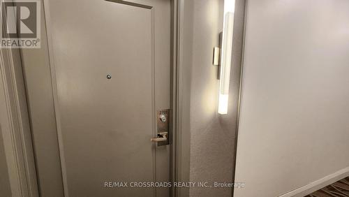 2702 - 228 Queens Quay W, Toronto, ON - Indoor