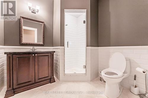 1227 Cleaver Drive, Oakville (Eastlake), ON - Indoor Photo Showing Bathroom