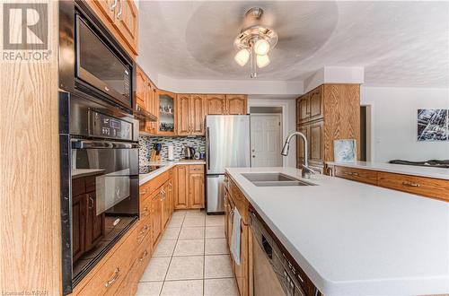 136 Oldfield Drive, Kitchener, ON - Indoor Photo Showing Kitchen With Double Sink