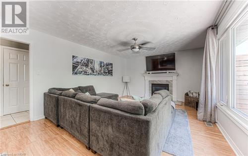136 Oldfield Drive, Kitchener, ON - Indoor Photo Showing Living Room With Fireplace