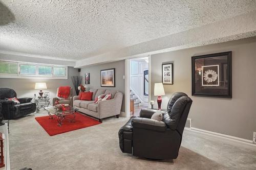 5195 Broughton Crescent, Burlington, ON - Indoor Photo Showing Living Room
