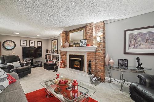 5195 Broughton Crescent, Burlington, ON - Indoor Photo Showing Living Room With Fireplace