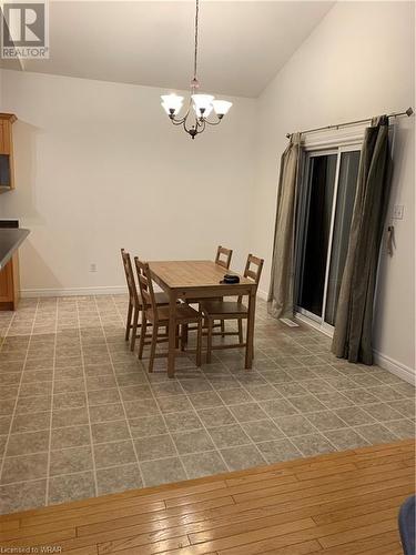979 Queensborough Court, London, ON - Indoor Photo Showing Dining Room