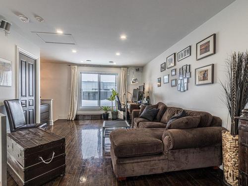 Office - 5493 Rue St-André, Montréal (Le Plateau-Mont-Royal), QC - Indoor Photo Showing Living Room