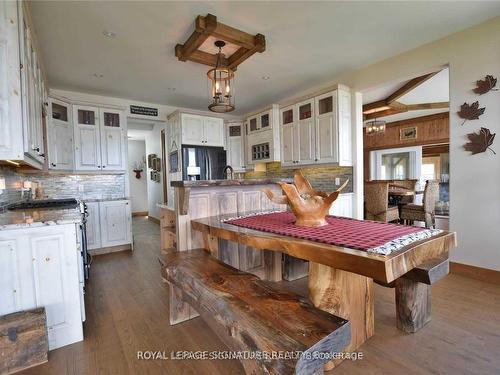 21 Blue Bay Lane, Kawartha Lakes, ON - Indoor Photo Showing Kitchen