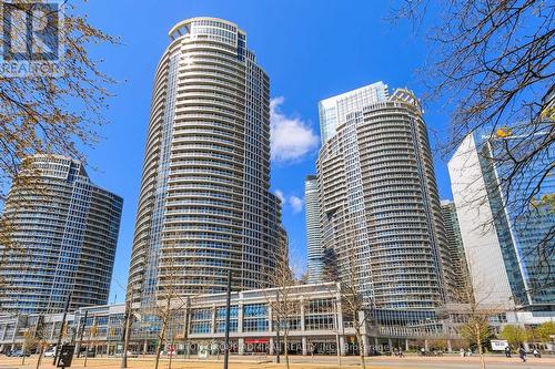 3408 - 8 York Street, Toronto, ON - Outdoor With Facade