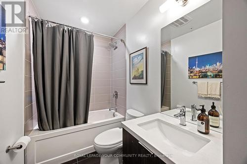 216 - 109 Ossington Avenue, Toronto, ON - Indoor Photo Showing Bathroom