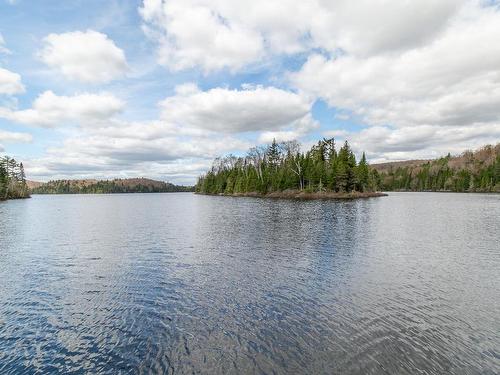 Bord de l'eau - 20E Rue, Saint-Adolphe-D'Howard, QC 