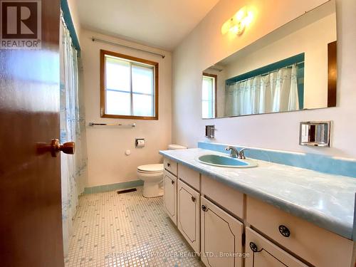 513 Silver Creek Boulevard, Mississauga, ON - Indoor Photo Showing Bathroom