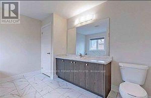 8758 Chickory Trail, Niagara Falls, ON - Indoor Photo Showing Bathroom