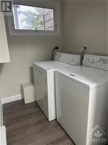 2066 Eric Crescent, Ottawa, ON - Indoor Photo Showing Laundry Room