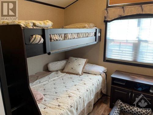 92 Bingham Drive Unit#19B, Horton, ON - Indoor Photo Showing Bedroom