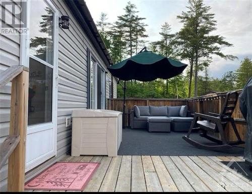 92 Bingham Drive Unit#19B, Horton, ON - Outdoor With Deck Patio Veranda With Exterior