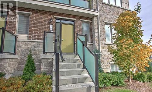 601 - 1148 Dragonfly Avenue, Pickering, ON - Outdoor