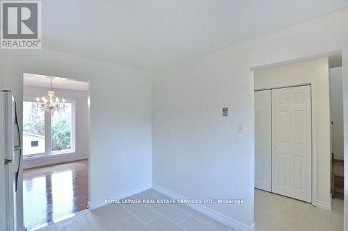 5856 Rayshaw Crescent, Mississauga, ON - Indoor Photo Showing Other Room
