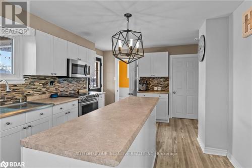 267 Barnett Avenue, Midland, ON - Indoor Photo Showing Kitchen With Double Sink