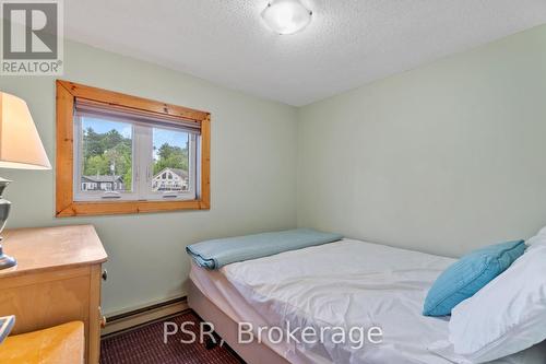 1142 Parkers Point Road, Gravenhurst, ON - Indoor Photo Showing Bedroom