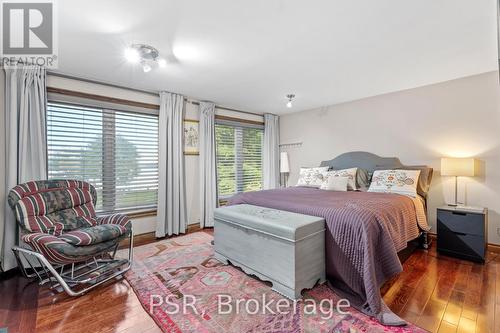 1130 Parkers Point Road, Gravenhurst, ON - Indoor Photo Showing Bedroom