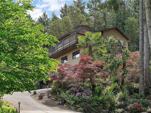 1595 Eagle Way, North Saanich, BC 