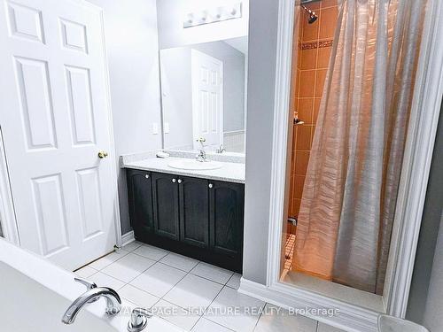 10 Keith Cres, Niagara-On-The-Lake, ON - Indoor Photo Showing Bathroom