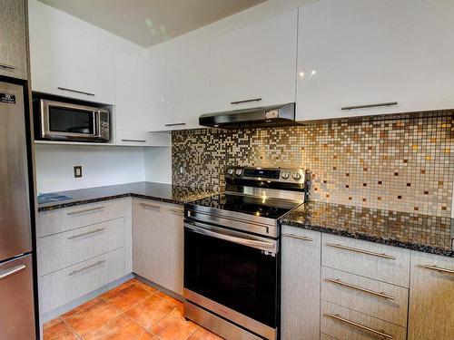 Kitchen - 8400 Rue Occident, Brossard, QC - Indoor Photo Showing Kitchen