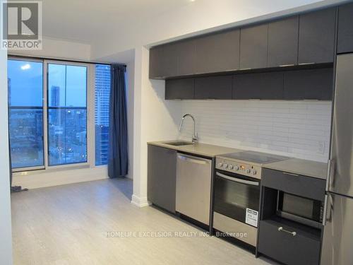 4307 - 181 Dundas Street E, Toronto, ON - Indoor Photo Showing Kitchen With Stainless Steel Kitchen