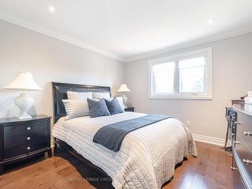 6276 Donway Dr, Mississauga, ON - Indoor Photo Showing Bedroom
