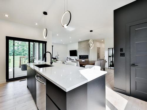 Kitchen - 507 Ch. Du Lac-Des-Becs-Scie E., Saint-Sauveur, QC - Indoor Photo Showing Kitchen With Upgraded Kitchen