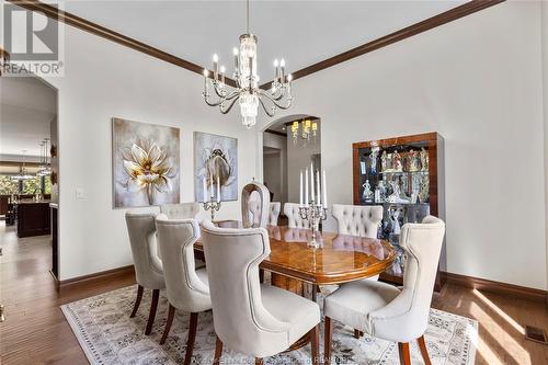 2835 Piccadilly, Tecumseh, ON - Indoor Photo Showing Dining Room