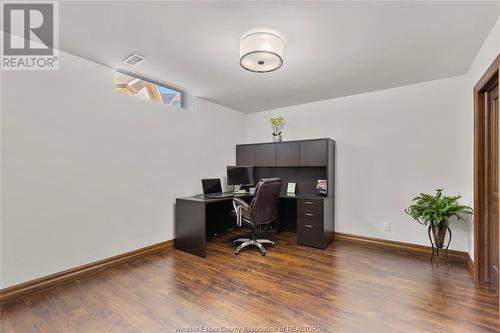 2835 Piccadilly, Tecumseh, ON - Indoor Photo Showing Office
