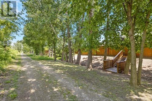 2835 Piccadilly, Tecumseh, ON - Outdoor