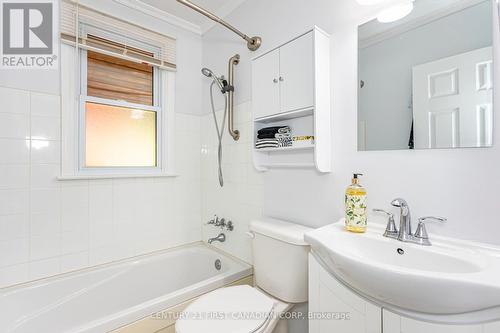 383 Foyston Road, London, ON - Indoor Photo Showing Bathroom