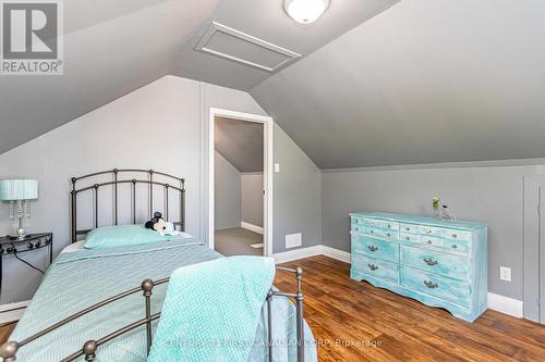 383 Foyston Road, London, ON - Indoor Photo Showing Bedroom