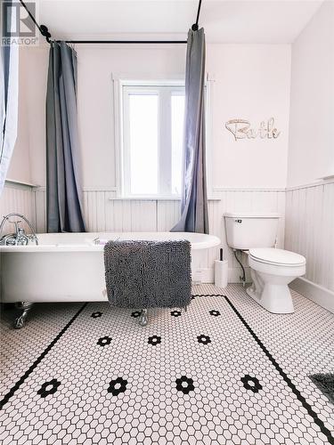 79 Main Street, Lewisporte, NL - Indoor Photo Showing Bathroom