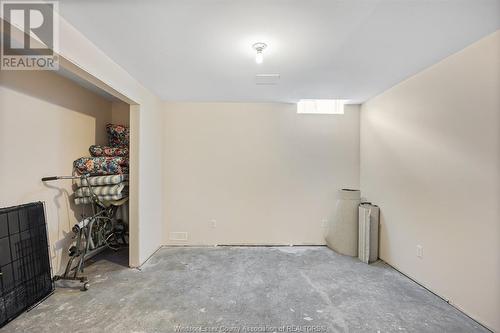 4521 Hunt Club Crescent, Windsor, ON - Indoor