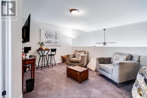 9 Montego Bay Crescent, Kingsville, ON - Indoor Photo Showing Living Room
